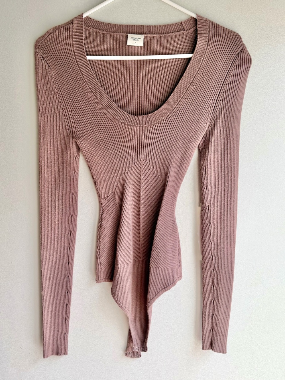 Abercrombie and Fitch Ribbed Scoop Neck Long Sleeve Bodysuit - Dusty Mauve